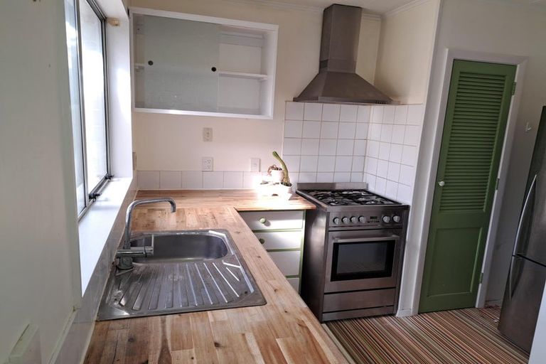 Photo of property in 44a Bauchop Road, Waterloo, Lower Hutt, 5011