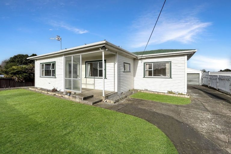 Photo of property in 1 Lancaster Street, Levin, 5510