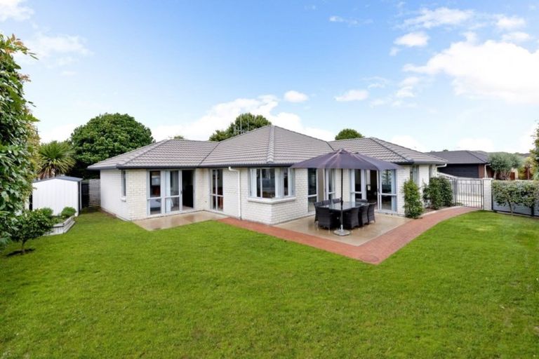 Photo of property in 30 Winchester Place, Rototuna North, Hamilton, 3210