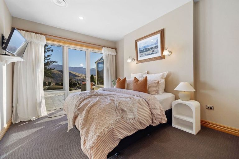 Photo of property in 714 Lake Hayes-arrow Junction Highway, Lake Hayes, Queenstown, 9371
