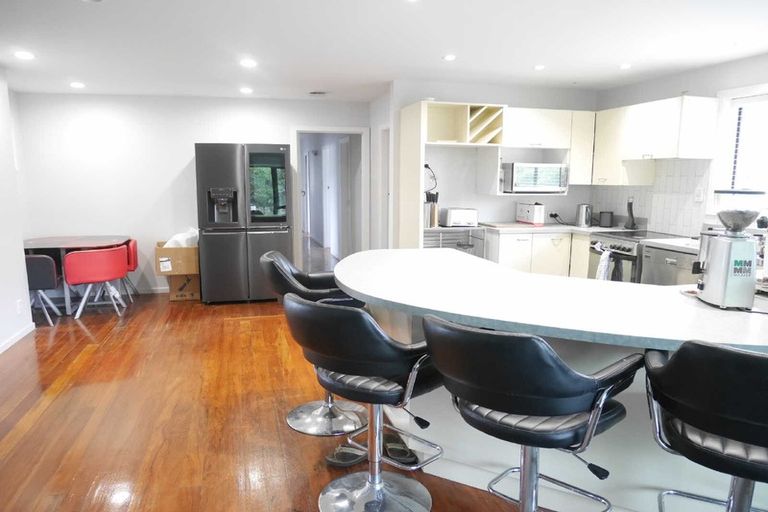 Photo of property in 218 Beach Road, North New Brighton, Christchurch, 8083