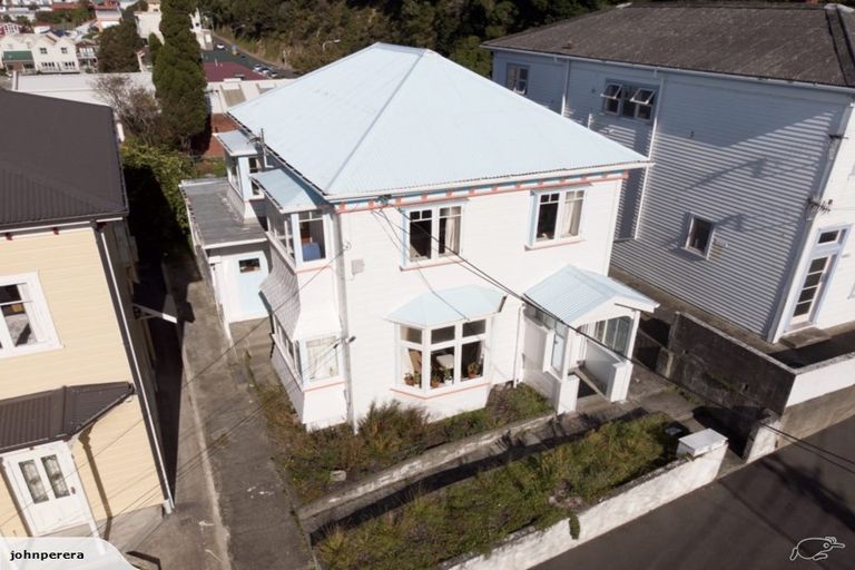 Photo of property in 19 George Street, Thorndon, Wellington, 6011