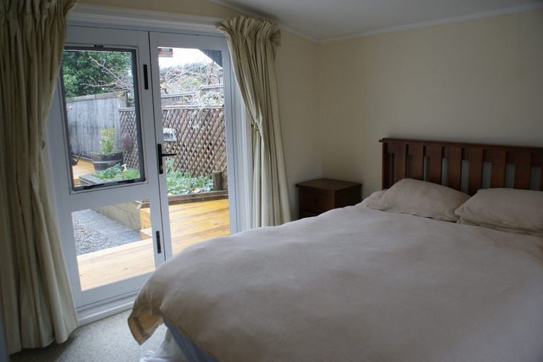 Photo of property in 27 Rauparaha Street, Waikanae Beach, Waikanae, 5036