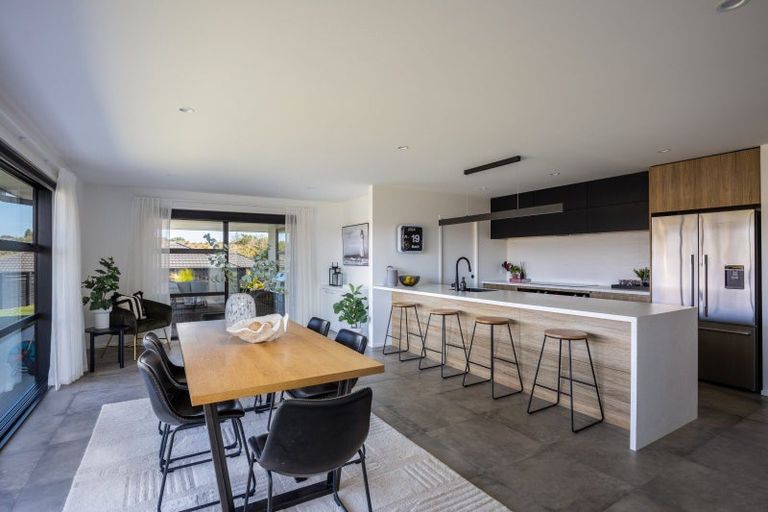 Photo of property in 10 Pa Tuna Lane, Hurdon, New Plymouth, 4310