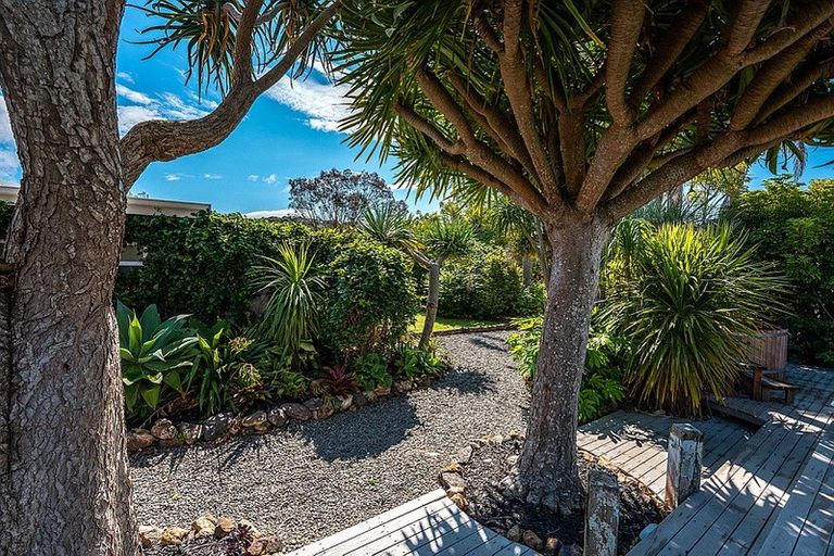 Photo of property in 1 Rata Street, Oneroa, Waiheke Island, 1081