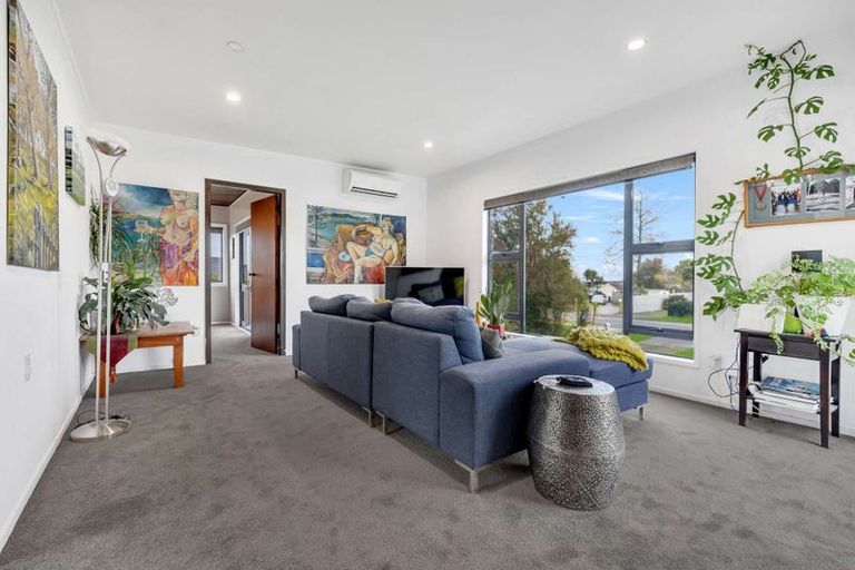 Photo of property in 4 Willow Avenue, Hannahs Bay, Rotorua, 3010