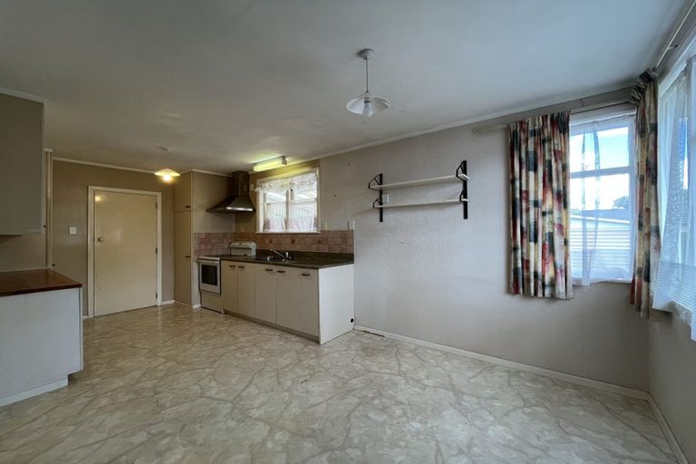 Photo of property in 11 Hunua Road, Papakura, 2110