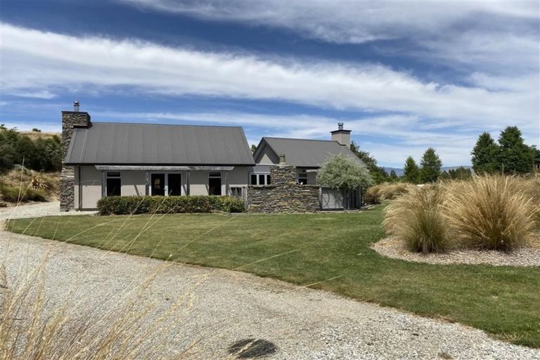 Photo of property in 7 Drake Place, Lake Hawea, Wanaka, 9382