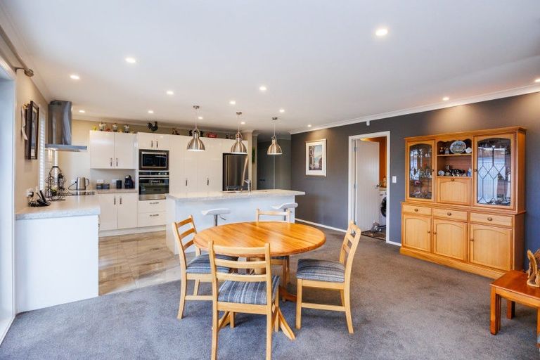 Photo of property in 3b Innes Place, Roslyn, Palmerston North, 4414