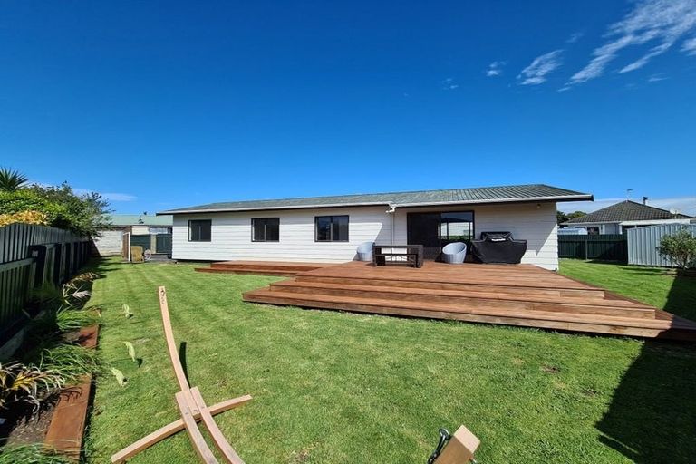 Photo of property in 28a Meade Place, Bell Block, New Plymouth, 4312