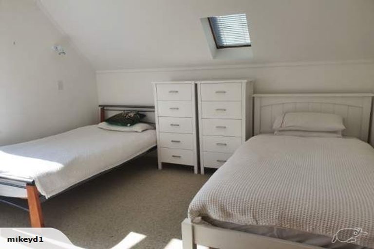 Photo of property in 2 Ardross Avenue, Khandallah, Wellington, 6035