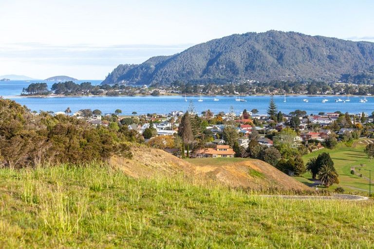 Photo of property in 17 Azimuth Road, Tairua, 3508