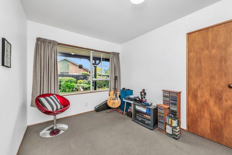 Photo of property in 16 Mountain View Place, Leeston, 7632