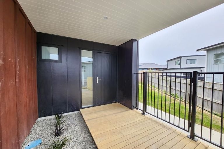 Photo of property in 30a Ken Douglas Drive, Aotea, Porirua, 5024
