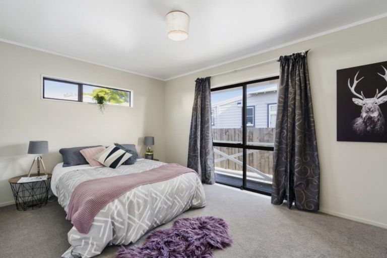 Photo of property in 20 Elizabeth Street, Moera, Lower Hutt, 5010