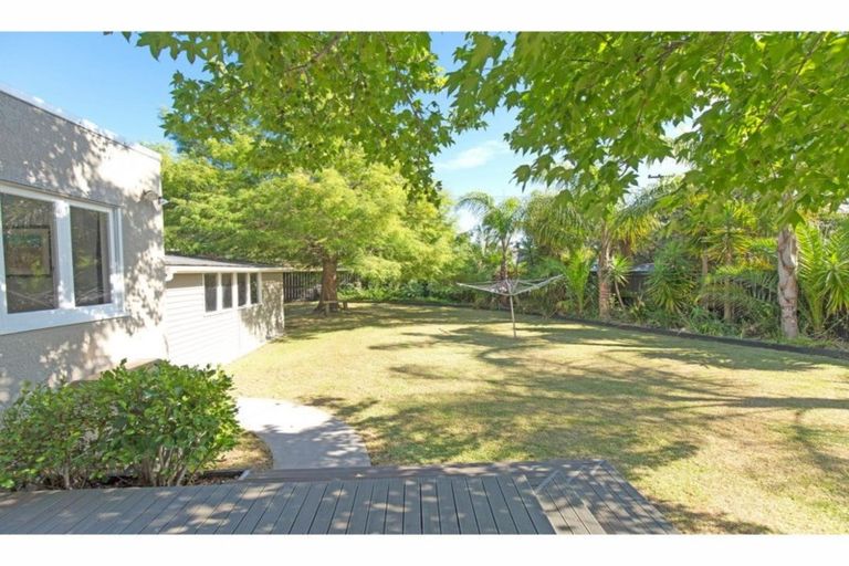 Photo of property in 49 Langton Road, Stanmore Bay, Whangaparaoa, 0932