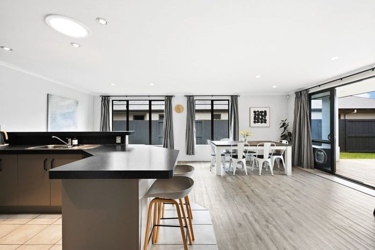 Photo of property in 6 Acton Vale, Rototuna North, Hamilton, 3210