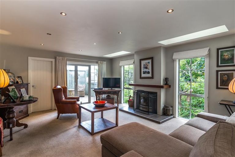 Photo of property in 104 Gillies Avenue, Taupo, 3330