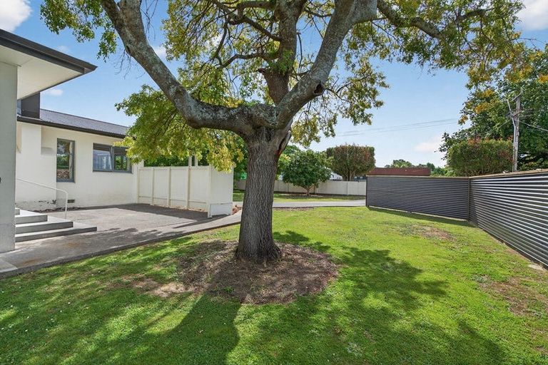 Photo of property in 19 Main Street, Greytown, 5712