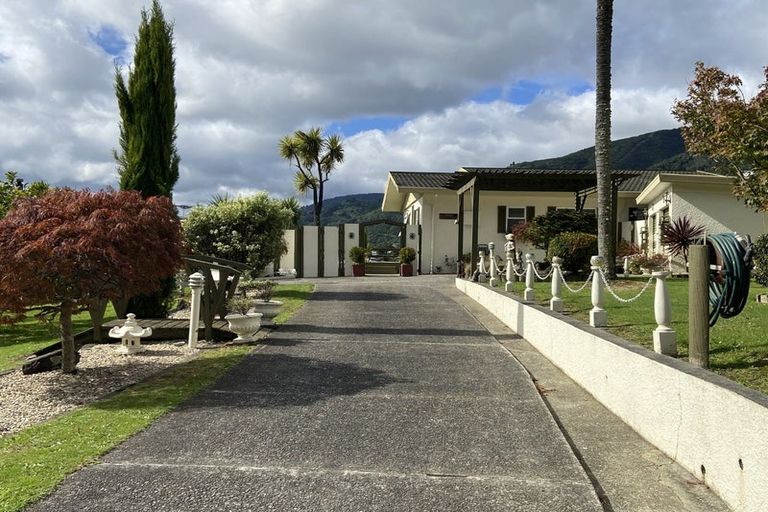 Photo of property in 12 Dorset Street, Picton, 7220