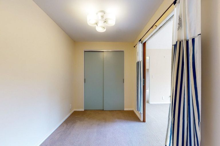 Photo of property in 102a Karepa Street, Brooklyn, Wellington, 6021