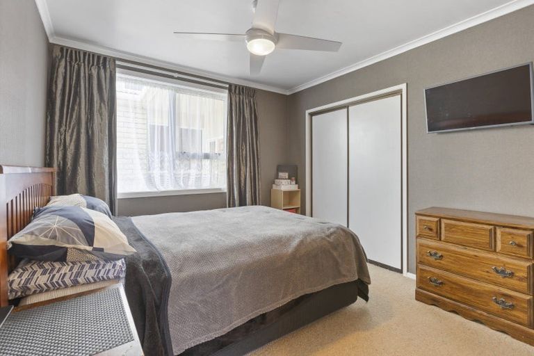 Photo of property in 41 Discovery Place, Marfell, New Plymouth, 4310