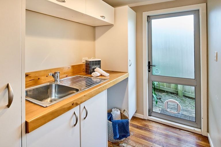 Photo of property in 83 Wellington Road, Paekakariki, 5034