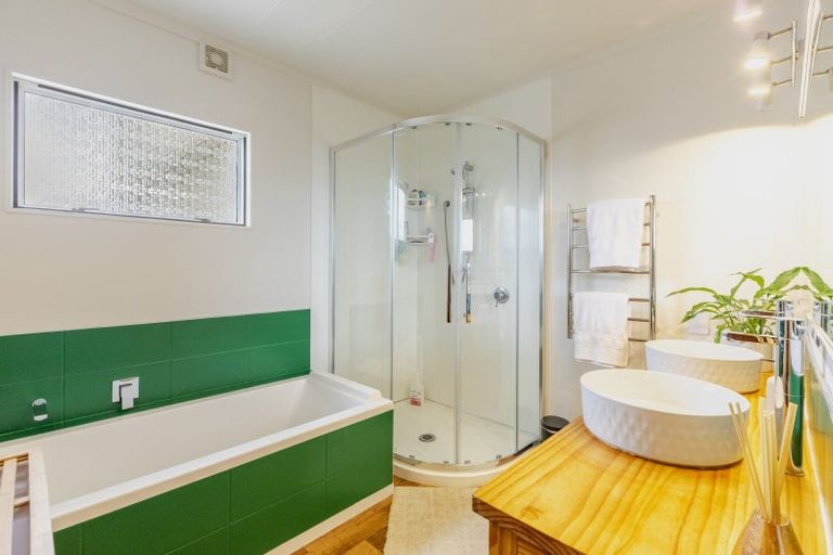 Photo of property in 8 Goodger Street, Waipukurau, 4200