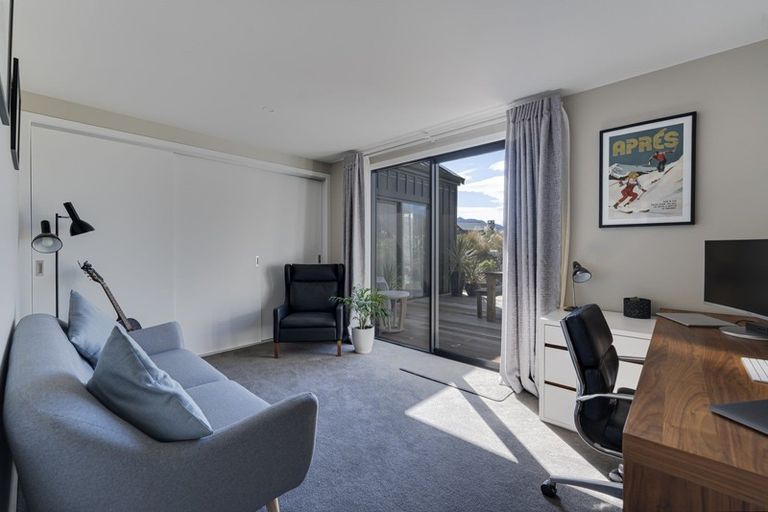 Photo of property in 11 Jacks Point Rise, Jacks Point, Queenstown, 9371