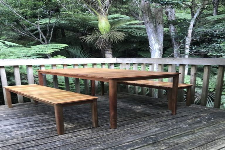 Photo of property in 65 Rimutaka Place, Titirangi, Auckland, 0604