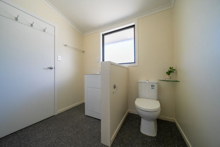 Photo of property in 35 Henry Street, Te Anau, 9600