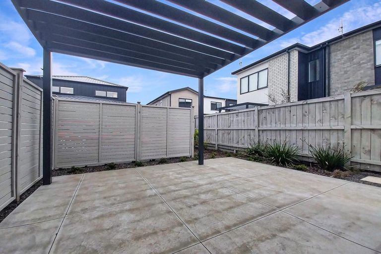 Photo of property in 18 Te Mura Crescent, Takanini, 2112