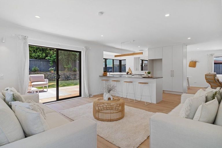 Photo of property in 111 Dickson Road, Papamoa Beach, Papamoa, 3118