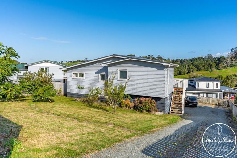 Photo of property in 5 Hebe Lane, Maungaturoto, 0520