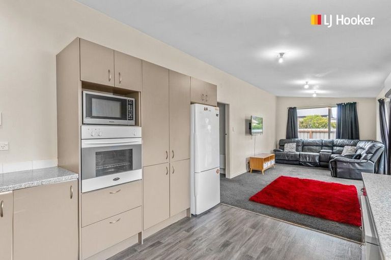 Photo of property in 101 Oxford Street, South Dunedin, Dunedin, 9012