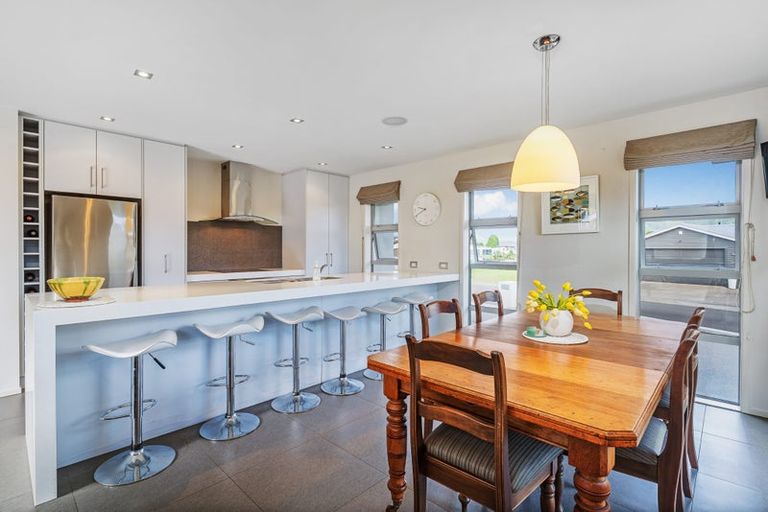 Photo of property in 30 Aquila Drive, Whitianga, 3510