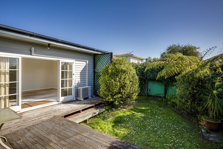 Photo of property in 79 Barker Road, Marewa, Napier, 4110