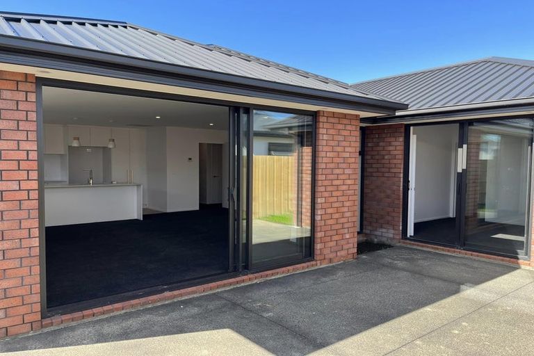 Photo of property in 11 Borthwick Street, Belfast, Christchurch, 8051