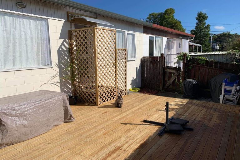 Photo of property in 2/91 Verran Road, Birkenhead, Auckland, 0626