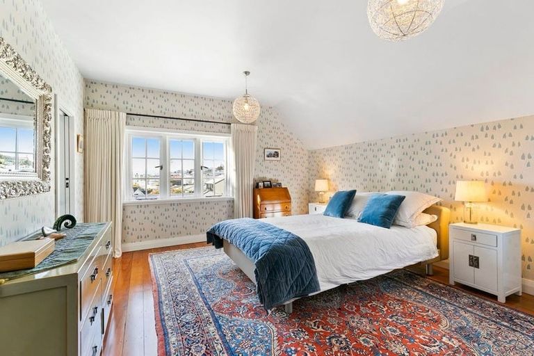 Photo of property in 43 Pirie Street, Mount Victoria, Wellington, 6011