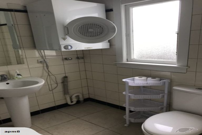 Photo of property in 2/73c Carlton Gore Road, Newmarket, Auckland, 1023