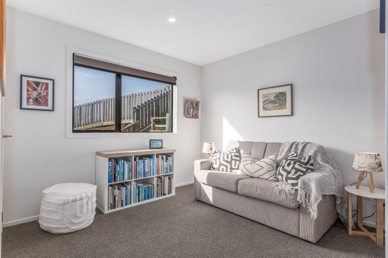 Photo of property in 9 Lemonwood Way, Woodridge, Wellington, 6037