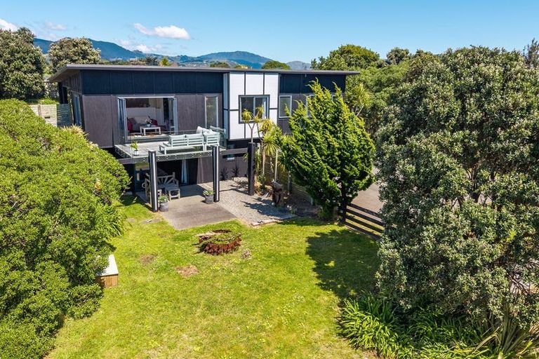 Photo of property in 2a Otaihanga Road, Paraparaumu Beach, Paraparaumu, 5032