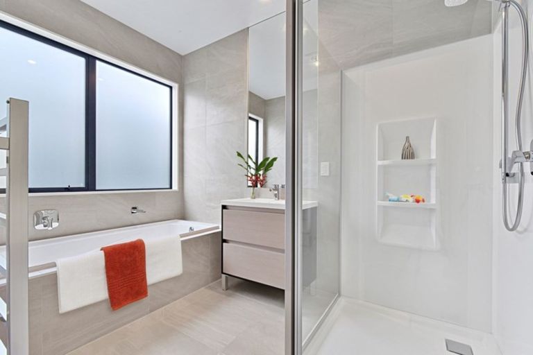 Photo of property in 1 Kainga Lane, Whenuapai, Auckland, 0618