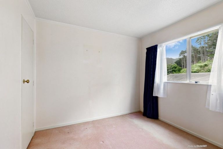 Photo of property in 7b Percy Dyett Drive, Karori, Wellington, 6012