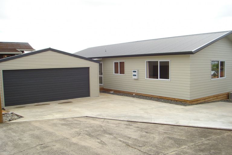 Photo of property in 381 Pakura Street, Te Awamutu, 3800