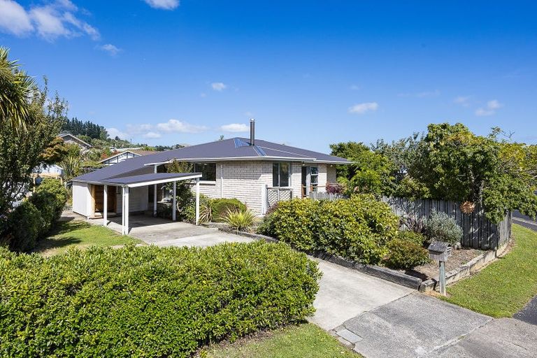 Photo of property in 22 Kinmont Crescent, Kinmont Park, Mosgiel, 9024