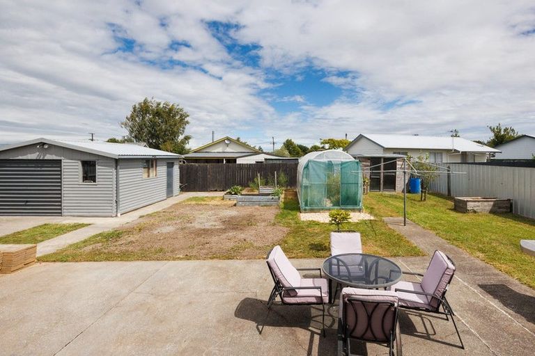 Photo of property in 8 Harding Place, Feilding, 4702