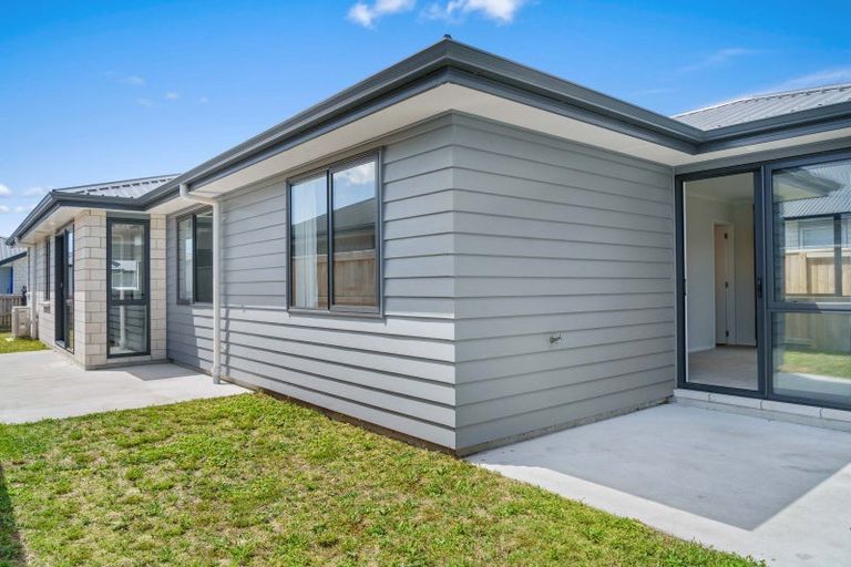Photo of property in 1 Holstein Way, Papamoa, 3118