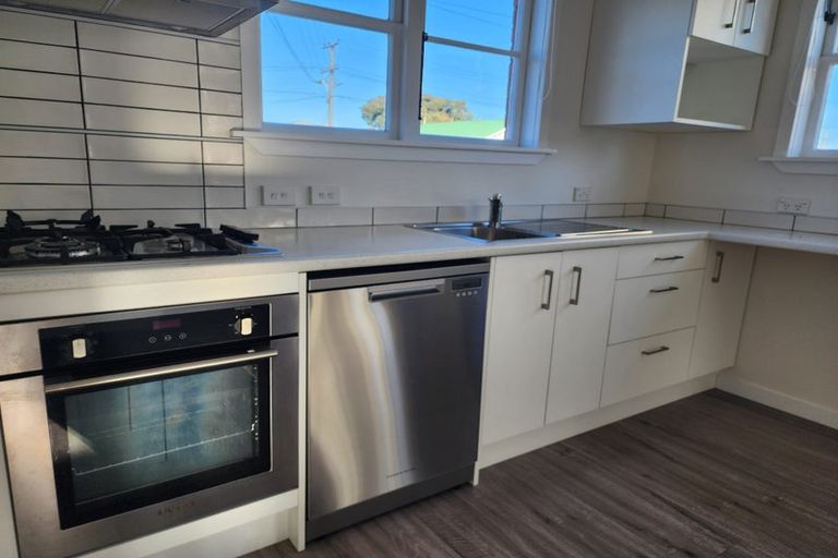 Photo of property in 217 Knights Road, Hutt Central, Lower Hutt, 5011